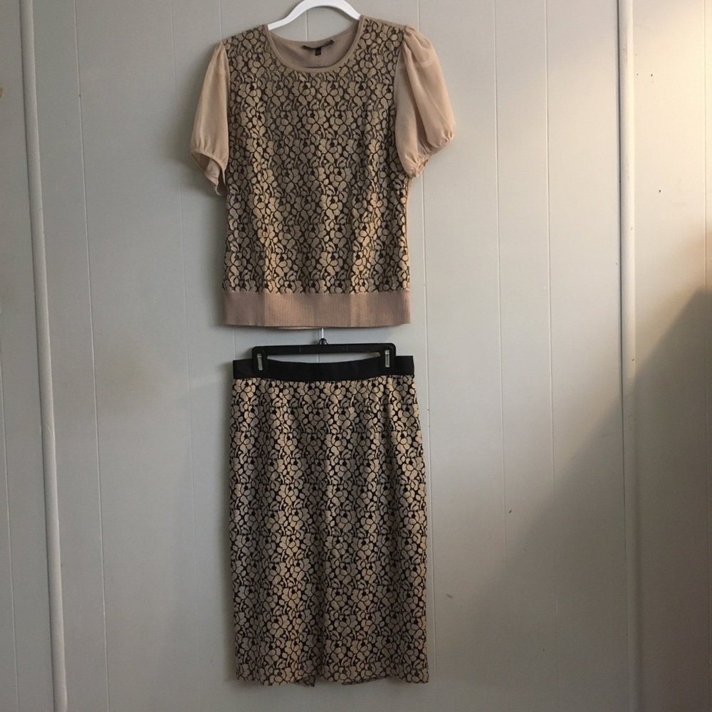 Coast pencil skirt and puff sleeve top set.